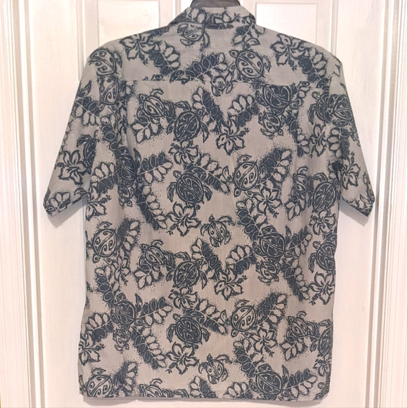 Royal Creations Button Down Shirt - Picture 4 of 4